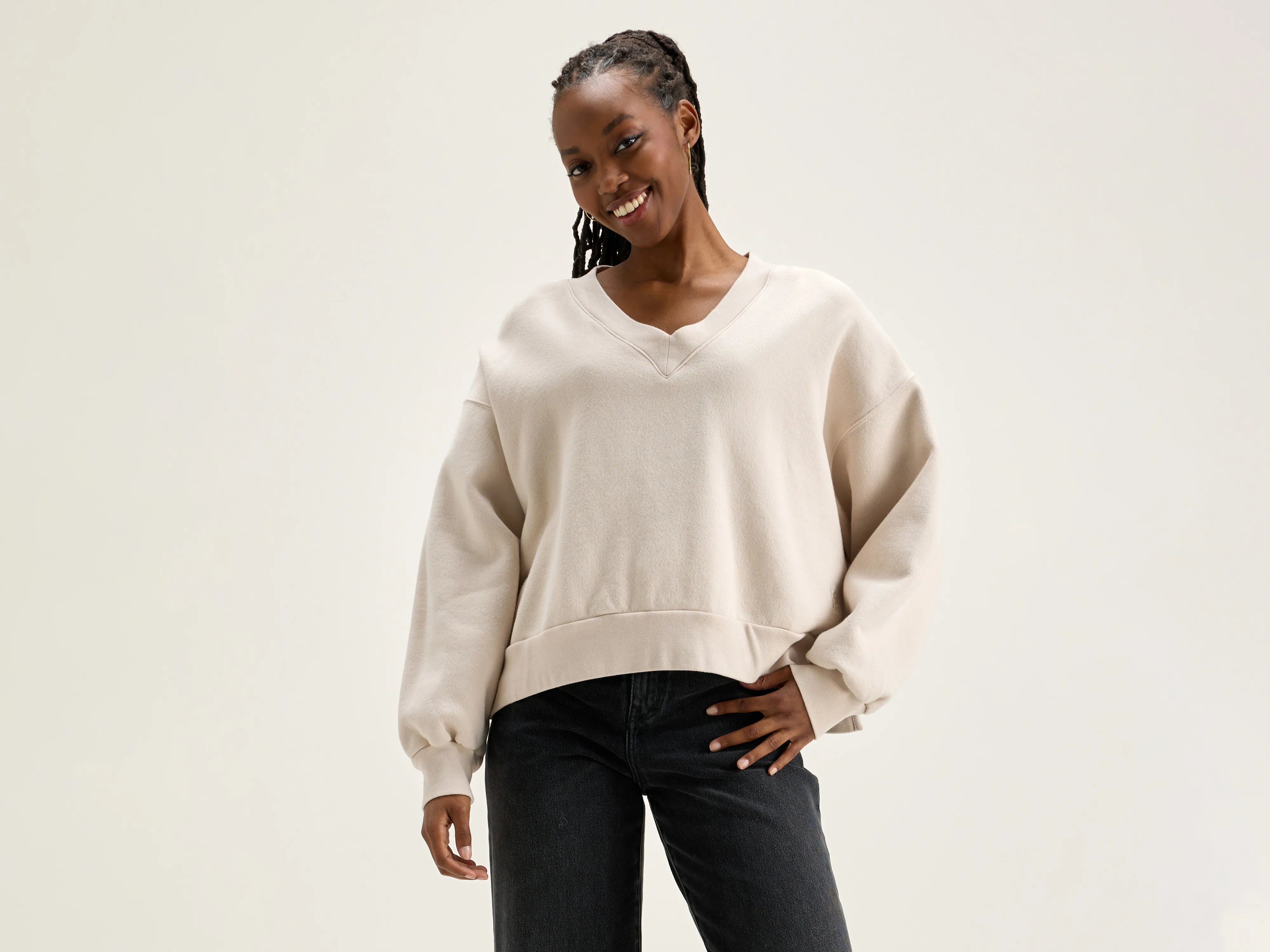 Varola v-neck sweatshirt (242 / W / SHELL) Hoodie with Puffed Sleeves Voluminous Trendy Varola v-neck sweatshirt (242 / W / SHELL) Hoodie with Puffed Sleeves Voluminous Trendy