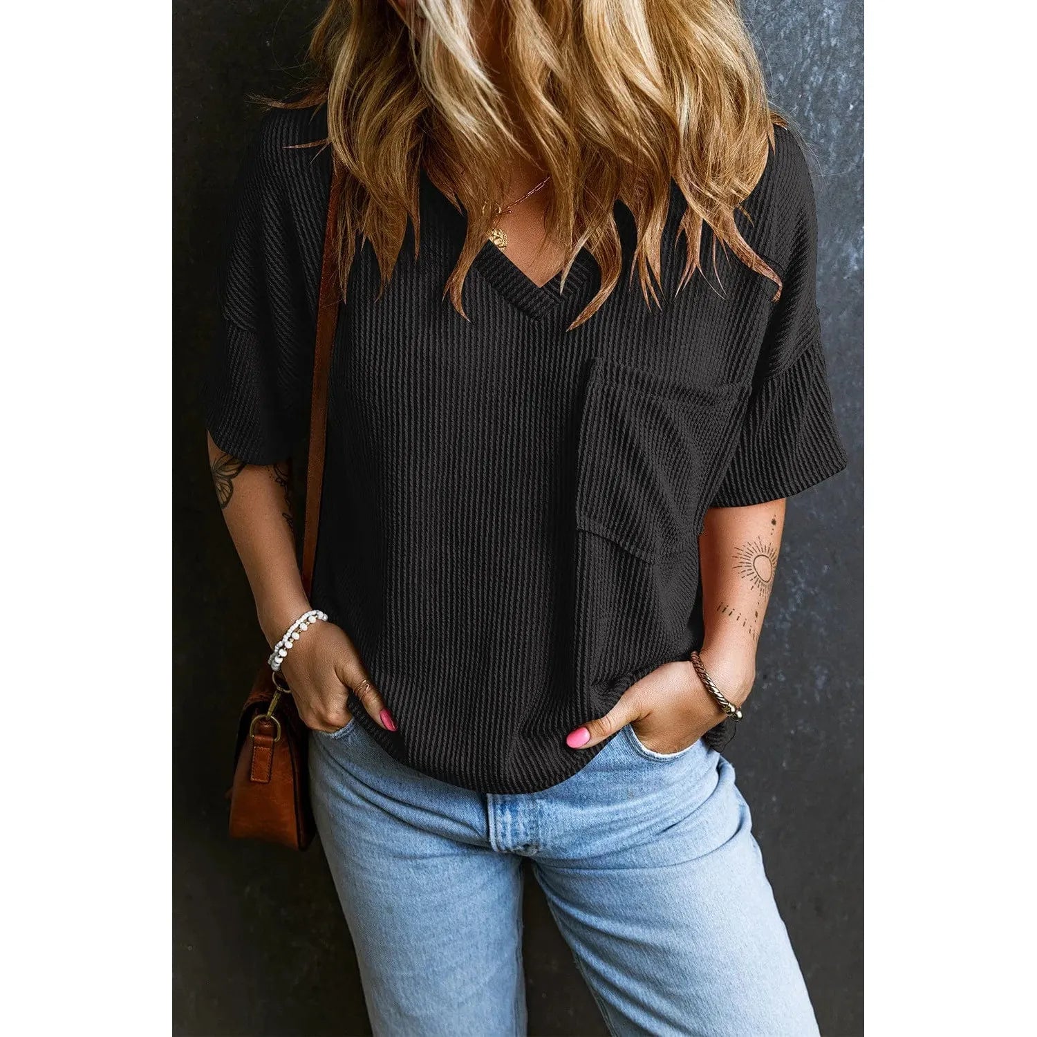 Black Corded V Neck Chest Pocket Loose T-shirt Lace Blend Ribbed Blend Corduroy Blend Black Corded V Neck Chest Pocket Loose T-shirt Lace Blend Ribbed Blend Corduroy Blend