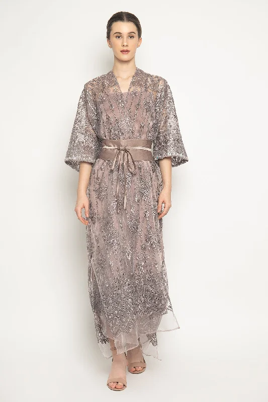 Hana Dress in Mauve
