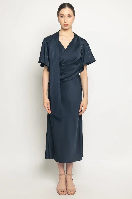 Milea Dress in Navy
