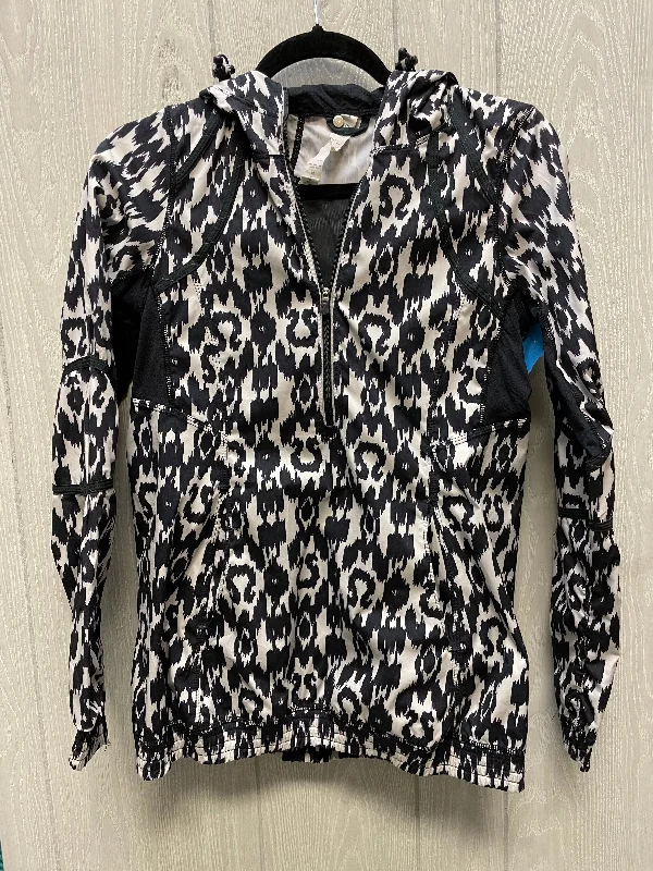 Athletic Jacket By Lululemon In Black & Cream, Size: S Tiered Jacket Buttoned Jacket Zippered Jacket Athletic Jacket By Lululemon In Black & Cream, Size: S Tiered Jacket Buttoned Jacket Zippered Jacket