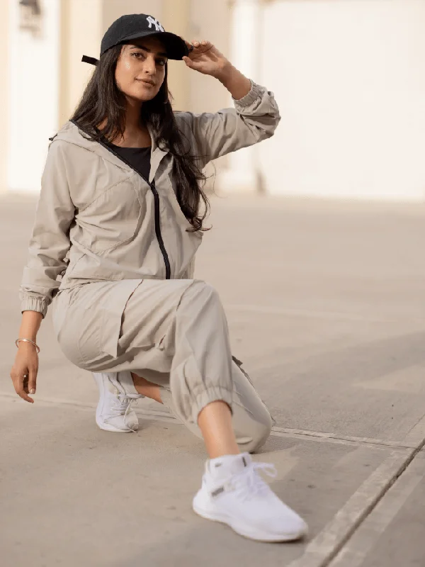 Sandstone Utility Cargo Jacket & Tracker Cargo Pants Insulated Jacket Fitted Jacket Loose Jacket Sandstone Utility Cargo Jacket & Tracker Cargo Pants Insulated Jacket Fitted Jacket Loose Jacket